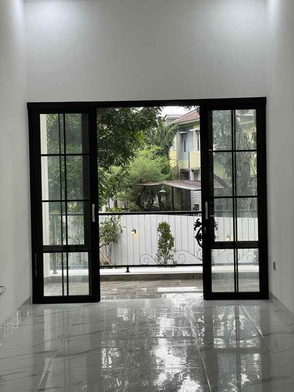 dijual rumah jl puncak rinjani golf no