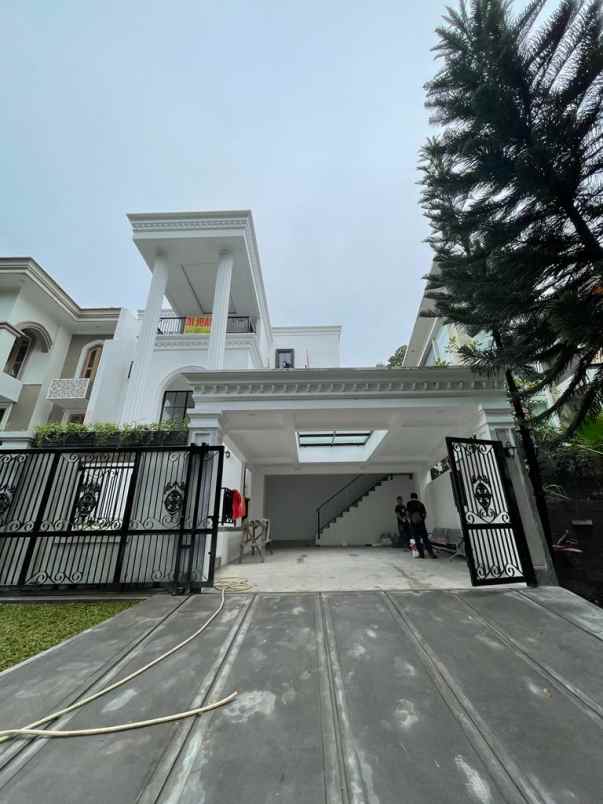 dijual rumah jl puncak rinjani golf no