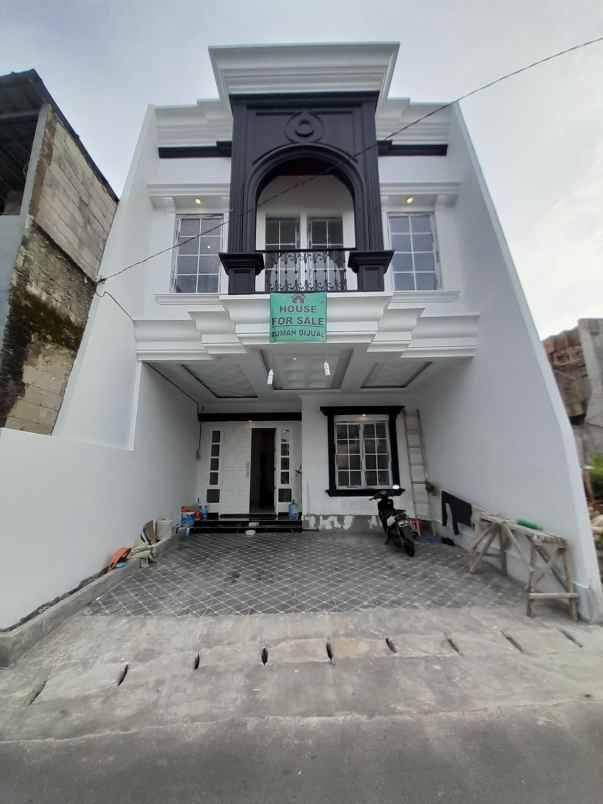 dijual rumah jl raden sanim tanah baru