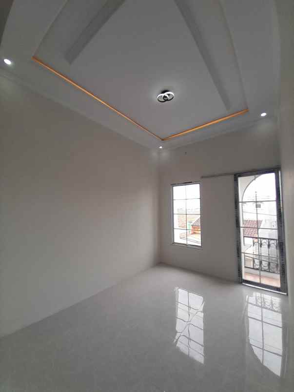 dijual rumah jl raden sanim tanah baru