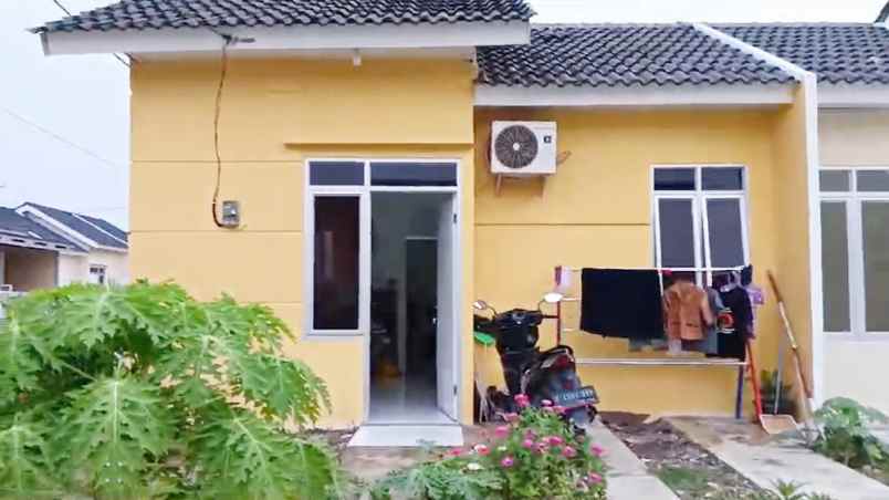 dijual rumah jl raya bojong