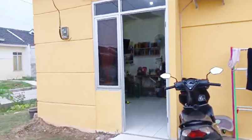 dijual rumah jl raya bojong