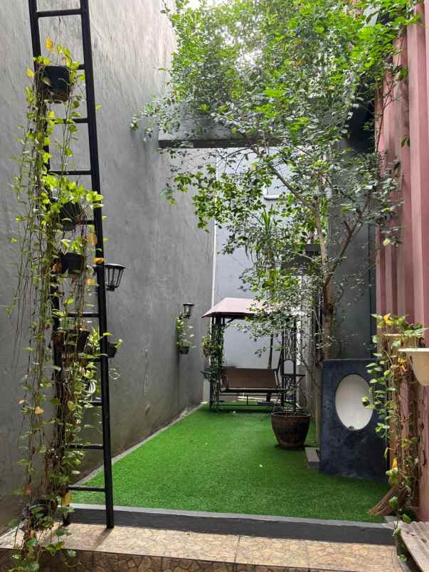 dijual rumah jl raya jatimakmur pondok