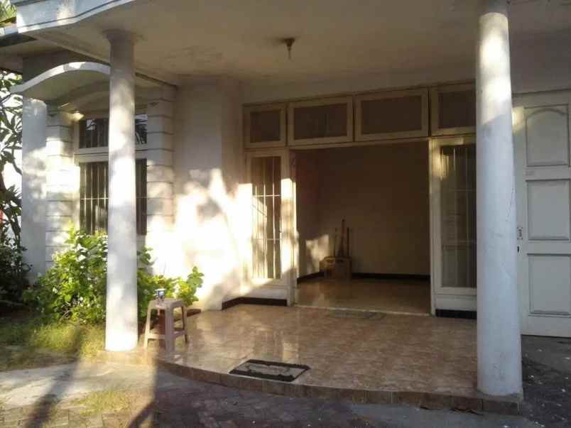 dijual rumah jl raya jemursari jemur