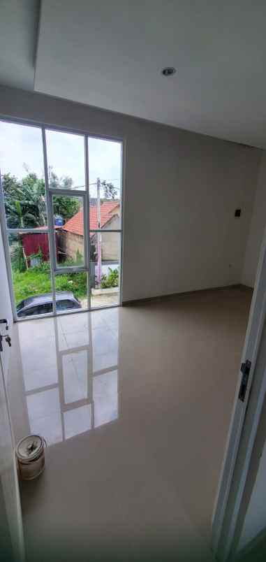 dijual rumah jl siliwangi pondok benda