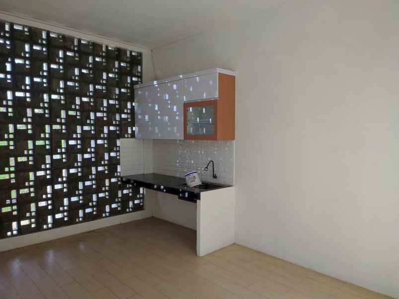 dijual rumah jl sindang palay cigugur