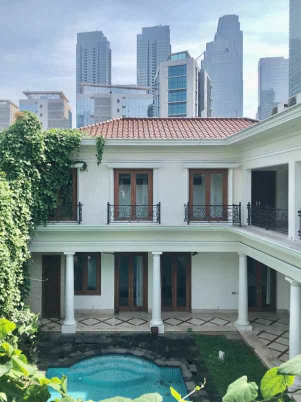 dijual rumah jl tulodong bawah senayan