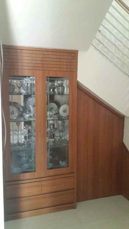 dijual rumah jln gandaria raya