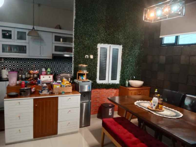 dijual rumah jln gandaria raya