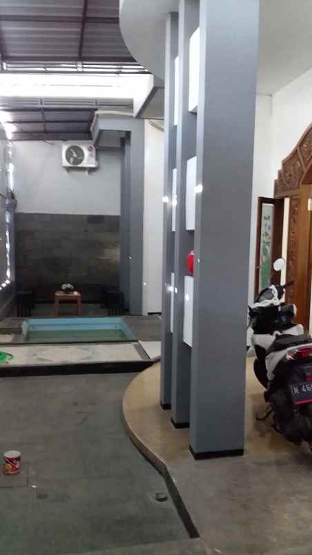 dijual rumah jln puncak malino no 17