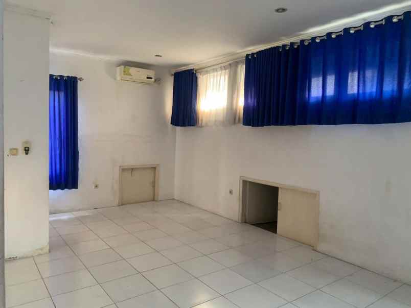 dijual rumah jurangmangu barat