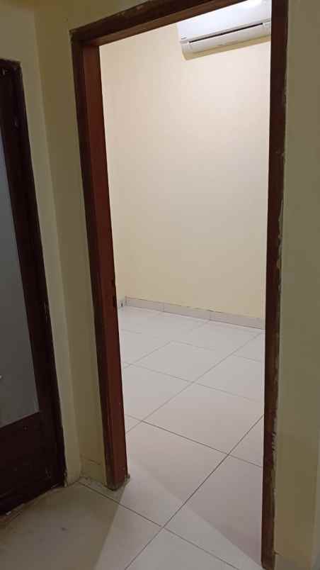 dijual rumah jurangmangu timur