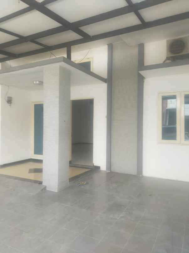 dijual rumah karang empat