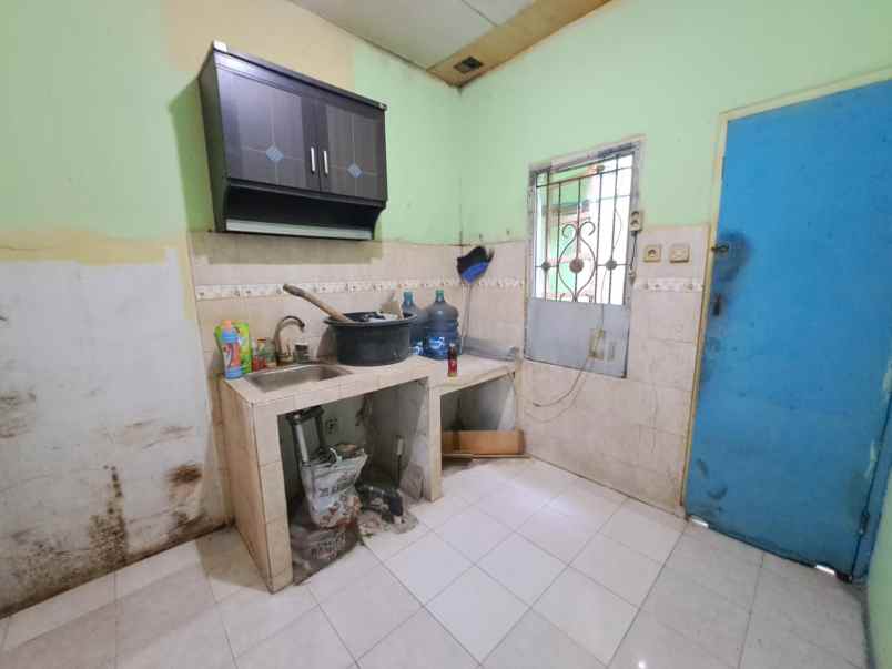 dijual rumah karang satria