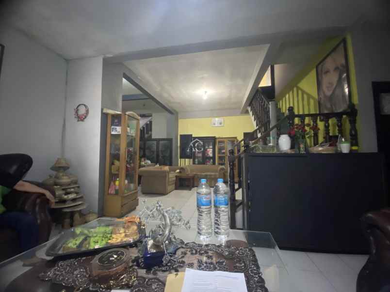 dijual rumah karangploso cocok untuk usaha