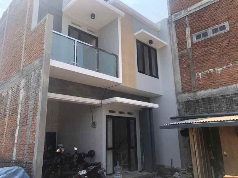 dijual rumah karangploso malang jawa timur