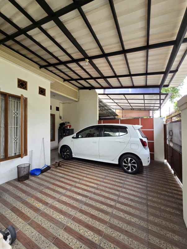 dijual rumah kav dki pondok kelapa jaktim