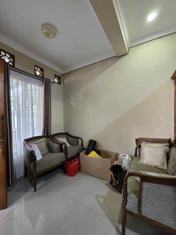 dijual rumah kav dki pondok kelapa jaktim