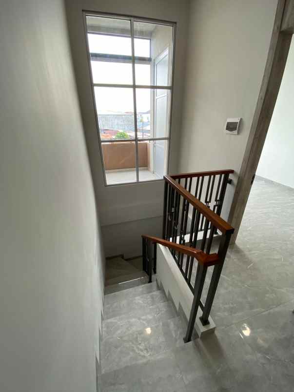 dijual rumah kavling dki meruya jakarta