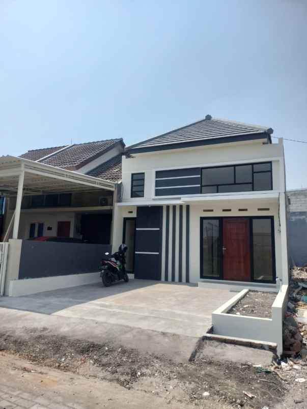 dijual rumah kavling polda wage taman