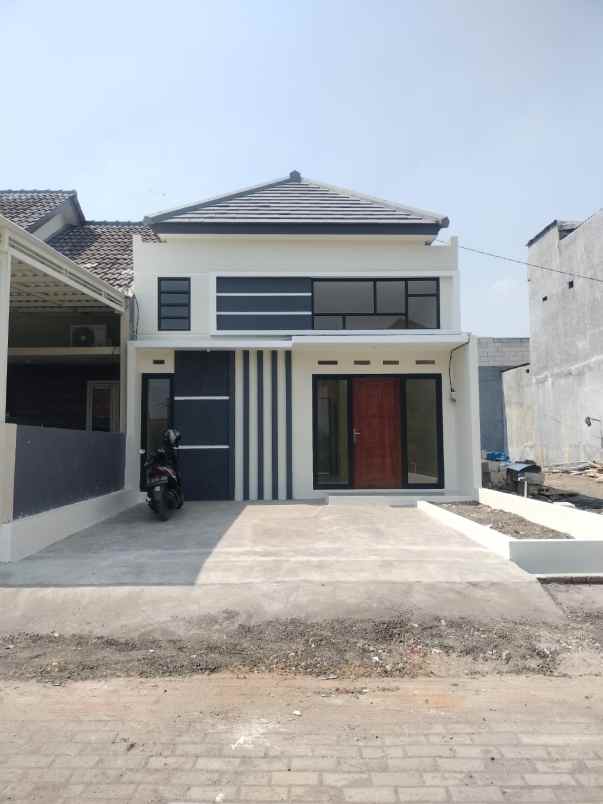 dijual rumah kavling polda wage taman