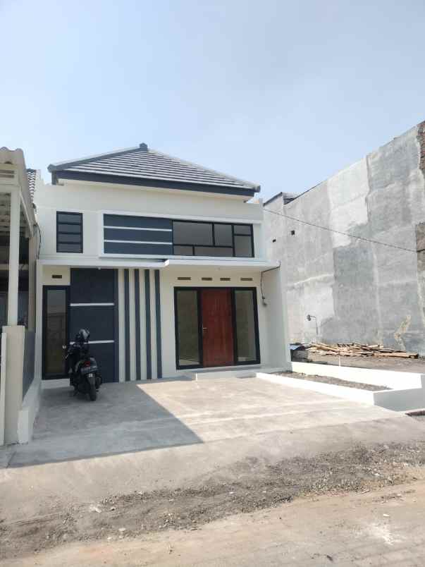 dijual rumah kavling polda wage taman