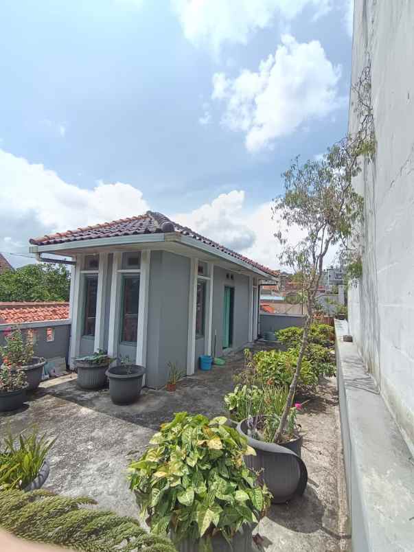 dijual rumah kavling sariwangi full bangunan 3 lantai