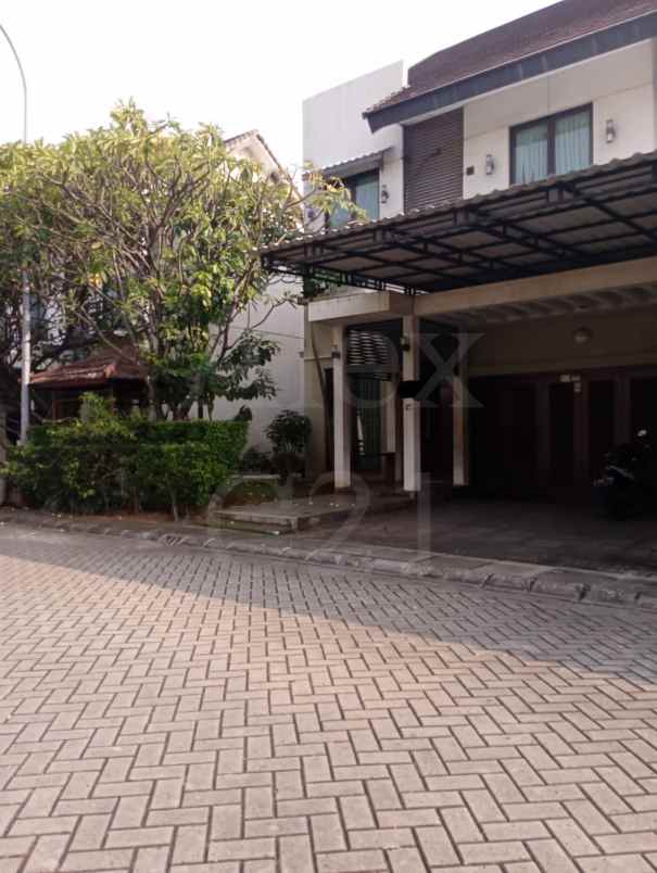 dijual rumah kayu putih pulo gadung