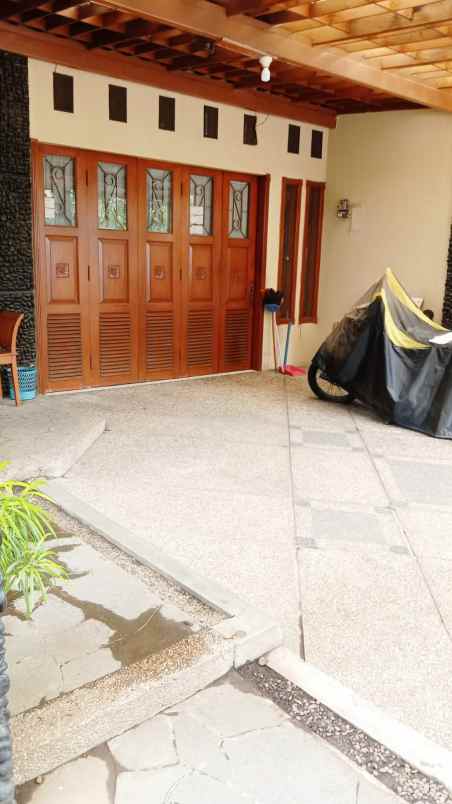 dijual rumah kec buah batu