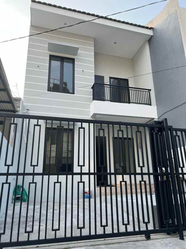 dijual rumah kelapa gading