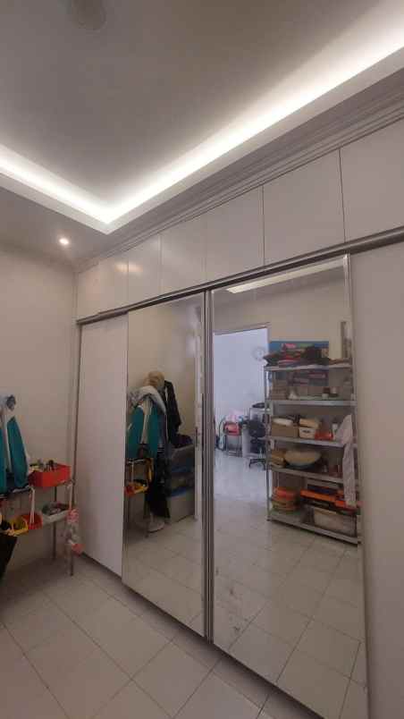 dijual rumah kemang pratama 2 rawalumbu