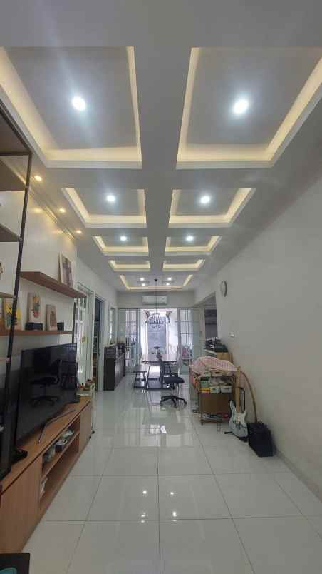 dijual rumah kemang pratama 2 rawalumbu