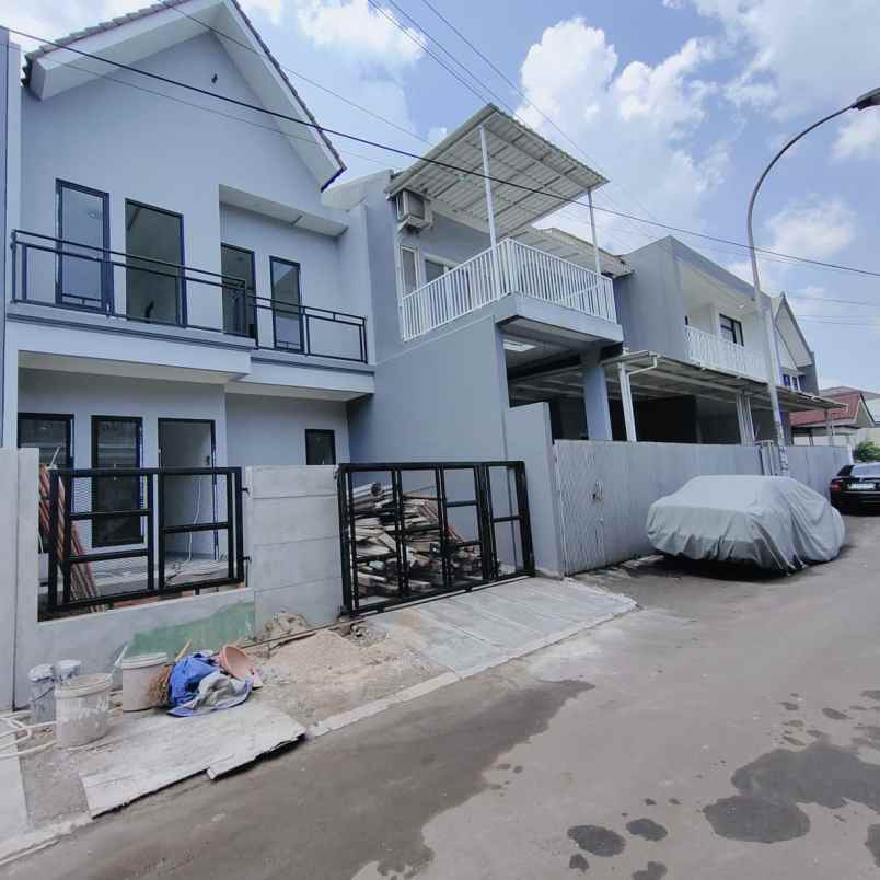 dijual rumah kencana loka bsd