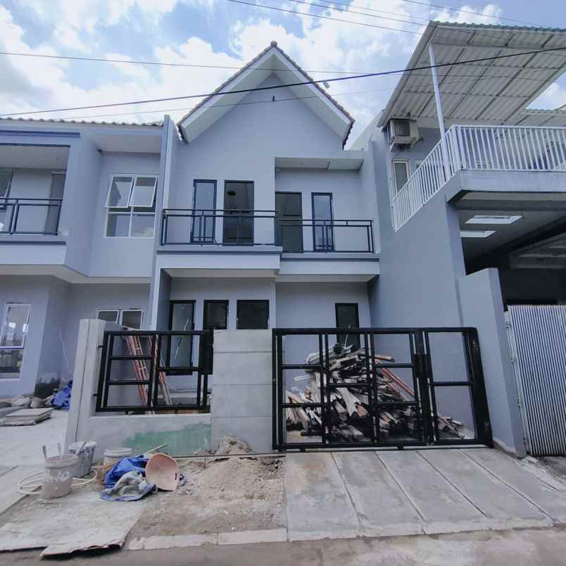 dijual rumah kencana loka bsd