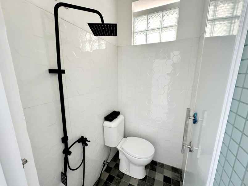 dijual rumah kinanti house jatihandap