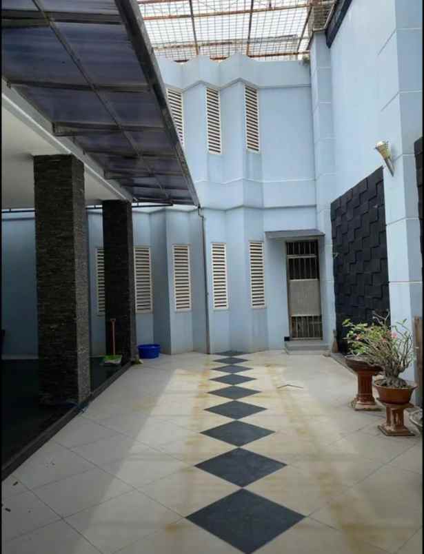 dijual rumah klampis