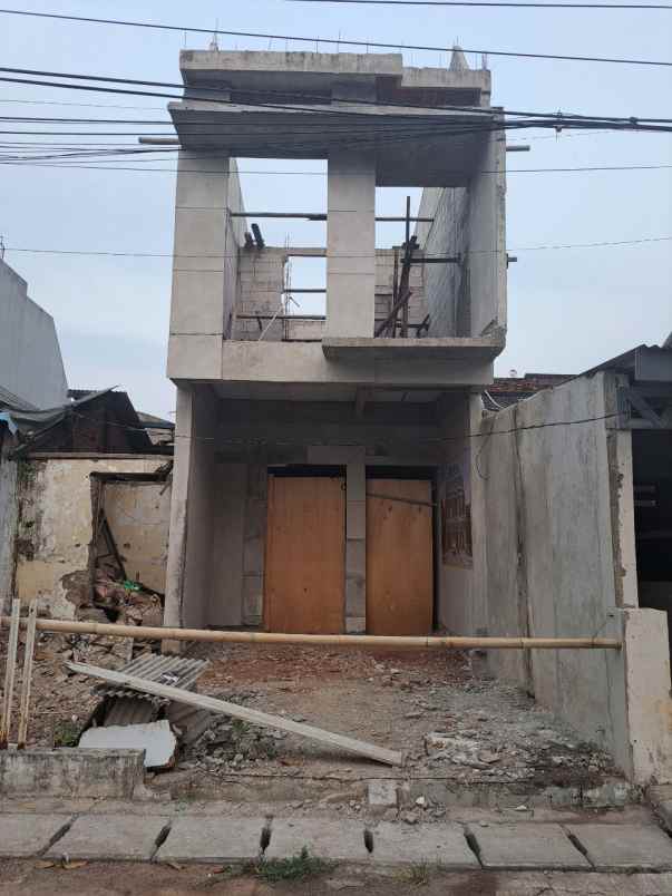 dijual rumah klender