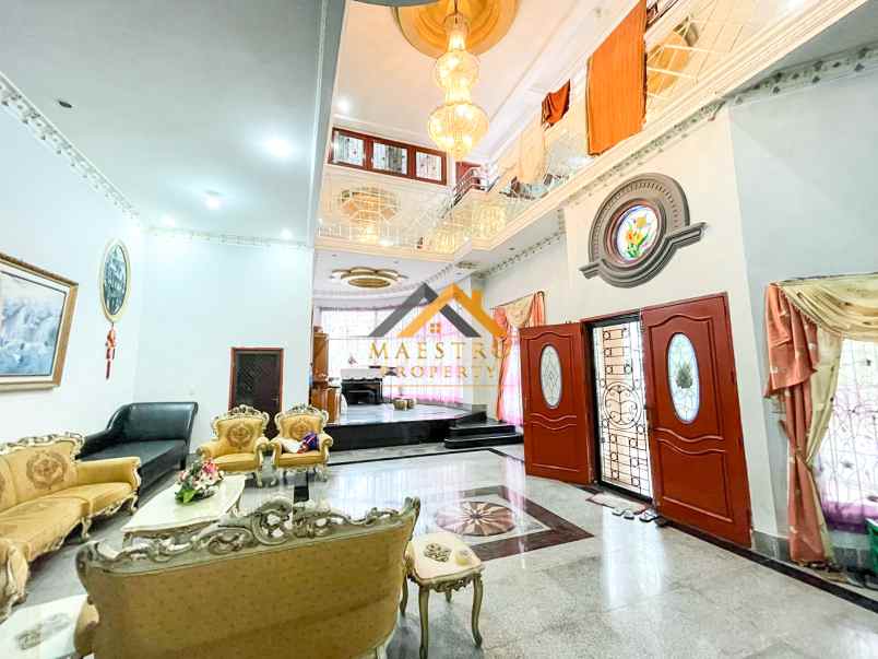 dijual rumah komplek cemara asri medan