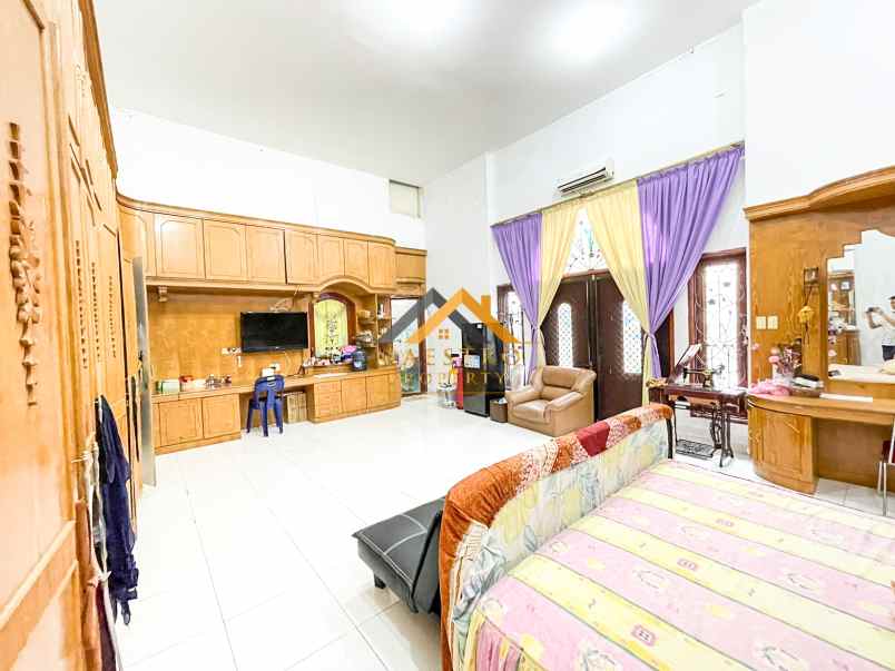 dijual rumah komplek cemara asri medan