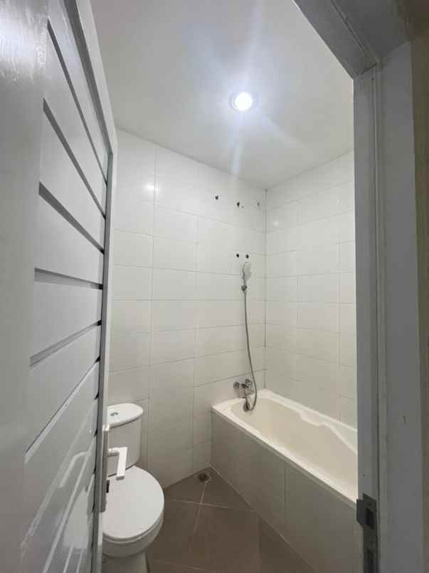 dijual rumah komplek citeureup 8 menit pemkot cimahi