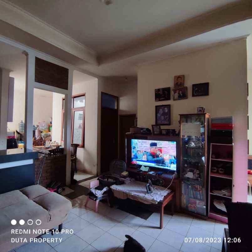 dijual rumah komplek dekat alun alun cimahi