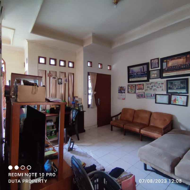 dijual rumah komplek dekat alun alun cimahi