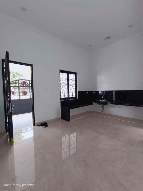 dijual rumah komplek dki jalan raya