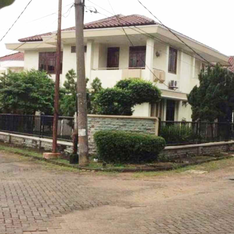 dijual rumah komplek eramas 2000 blok