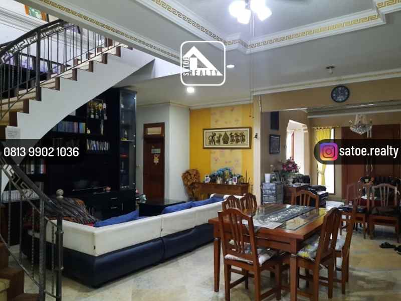 dijual rumah komplek megapolitan cinere