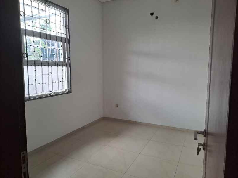 dijual rumah komplek pandanwangi