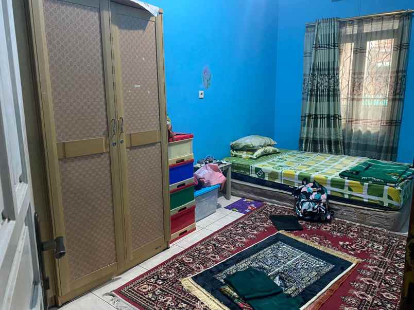 dijual rumah komplek permata biru