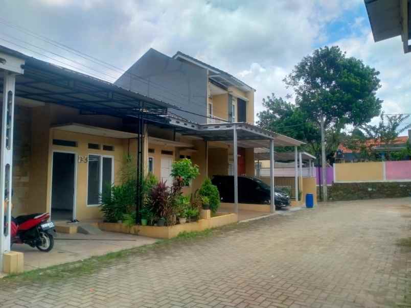 dijual rumah komplek perumahan azzahrah