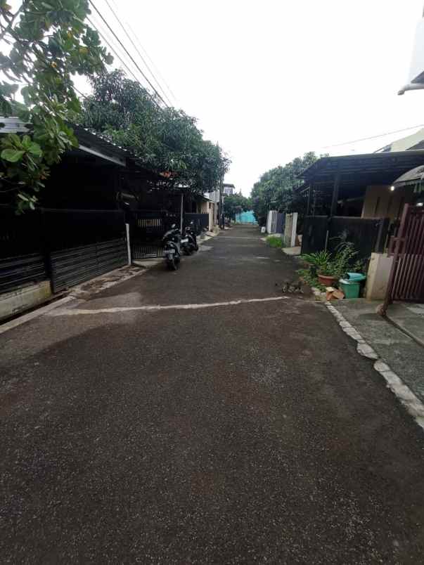 dijual rumah komplek pesona ciwastra