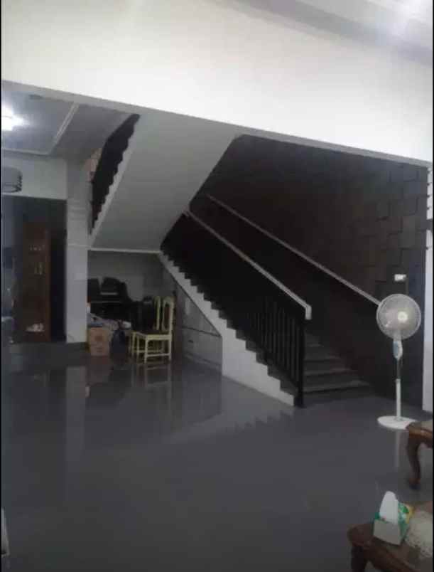 dijual rumah komplek pondok kelapa